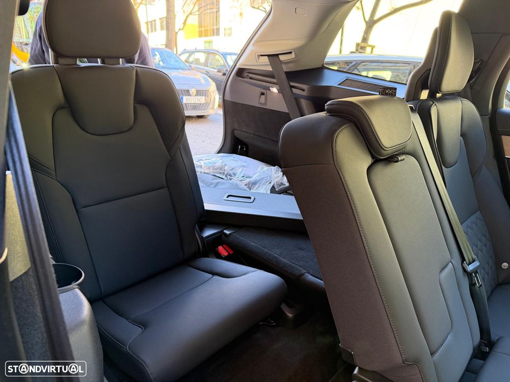 Volvo XC 90 T8 AWD Ultra Black Edition - 33