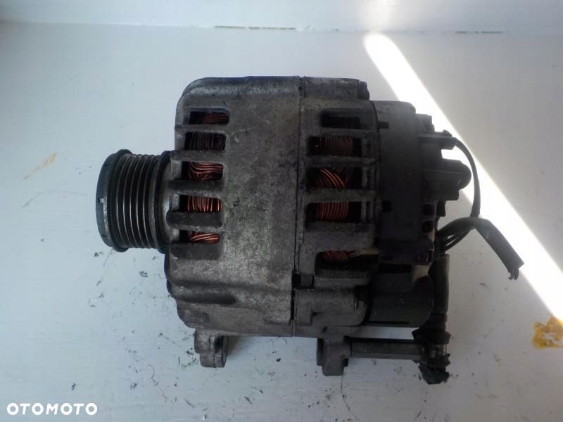 VW PASSAT B6 ALTERNATOR 03L903023E - 3