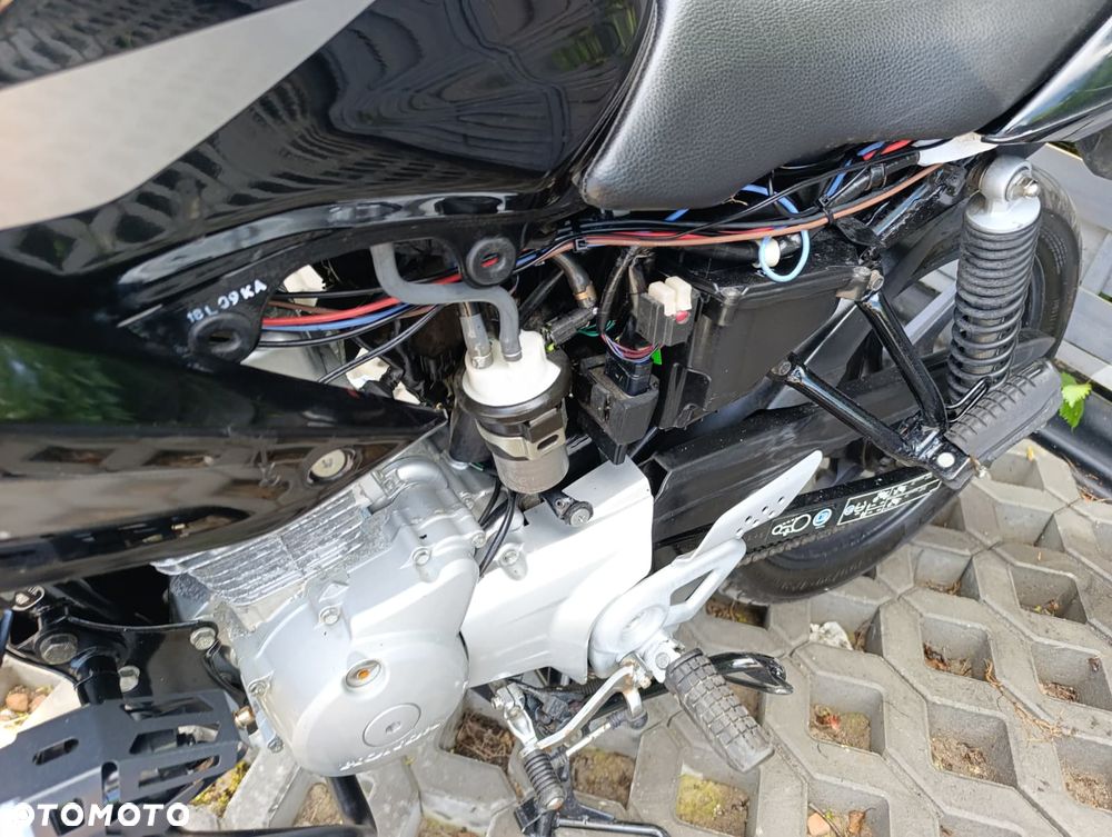 Honda CBF - 13