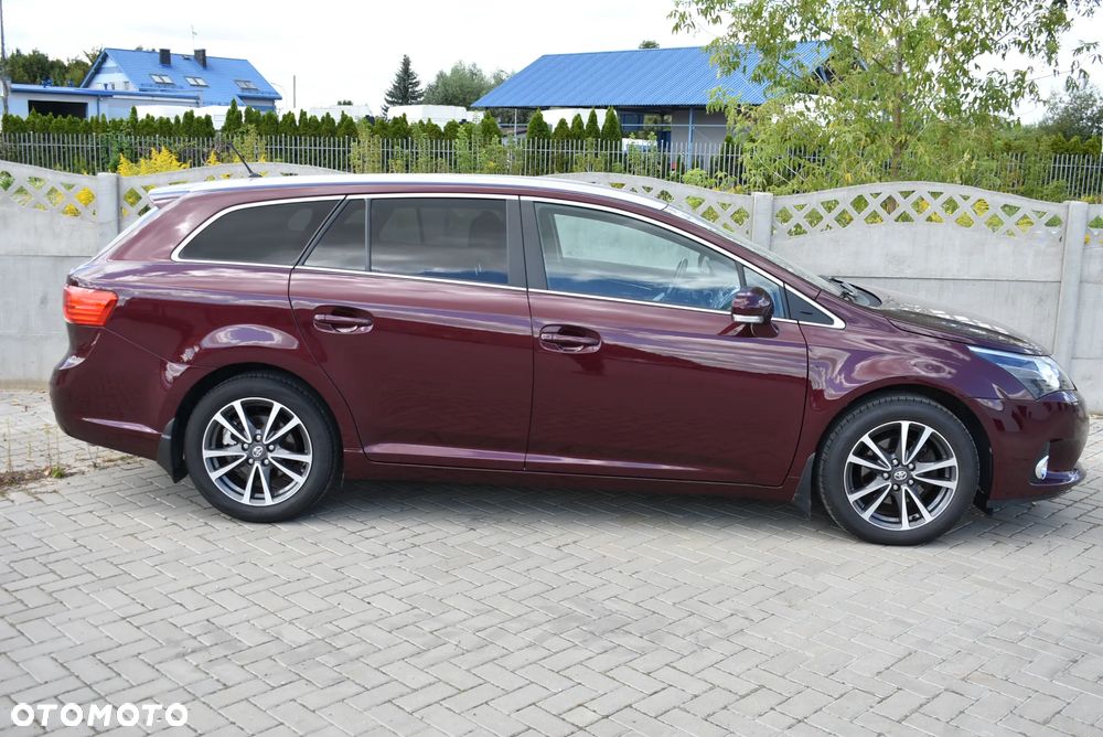 Toyota Avensis 2.0 D-4D Premium - 6