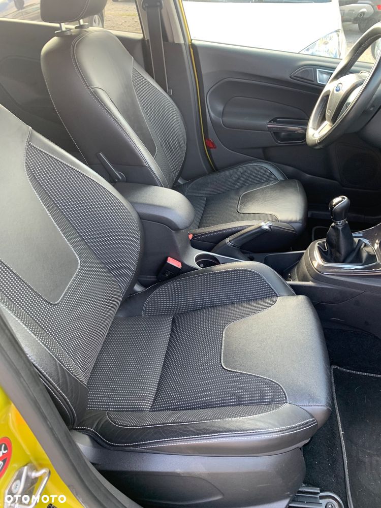 Ford Fiesta 1.0 EcoBoost S&S TITANIUM X - 17