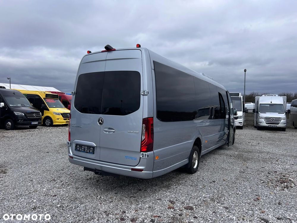 Mercedes-Benz Sprinter 519 - 5