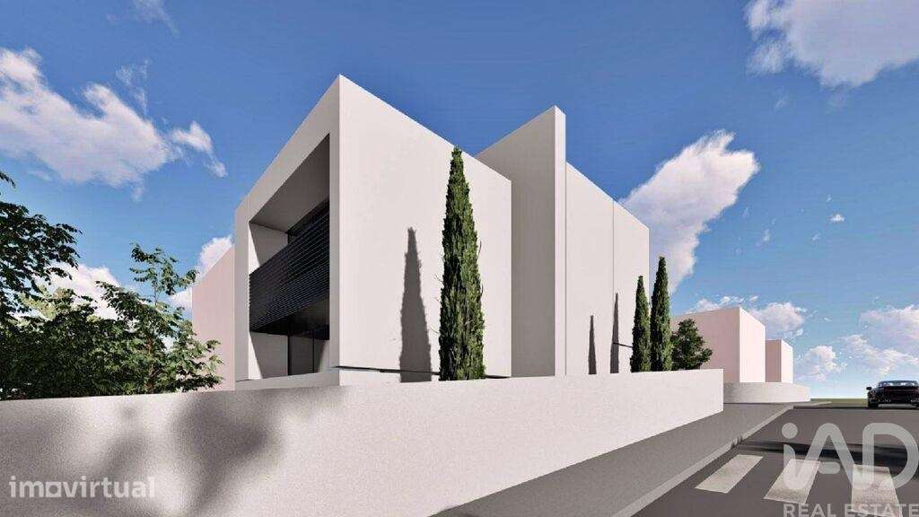 Casa / Villa T3 em Fânzeres e São Pedro da Cova de 157,00 m2 - Grande imagem: 5/7