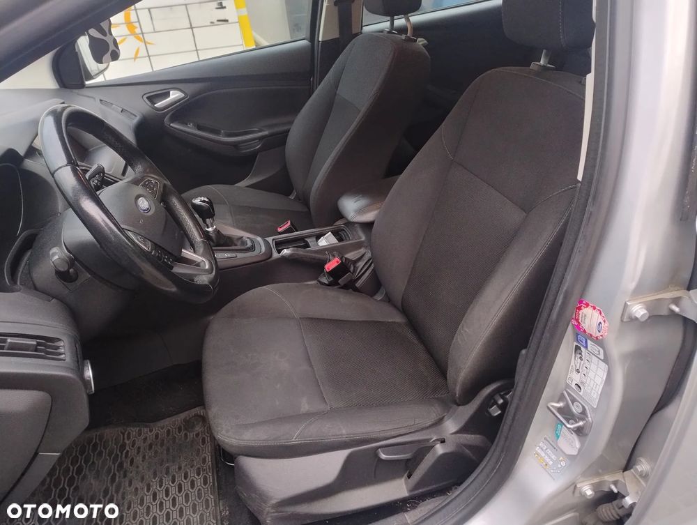 Ford Focus 2.0 TDCi Titanium ASS - 14