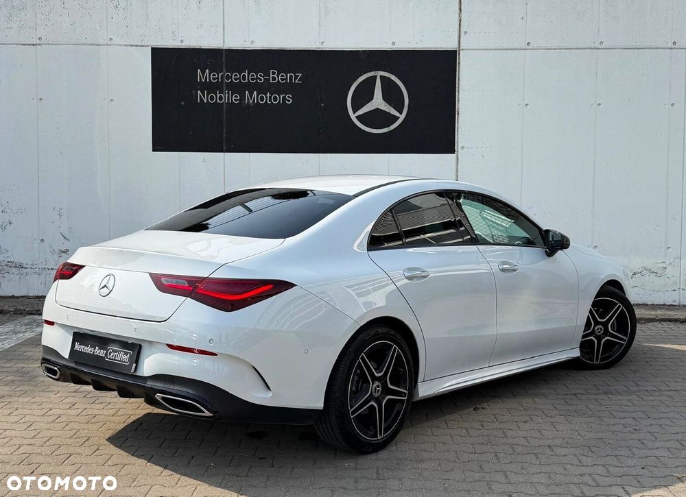 Mercedes-Benz CLA - 12