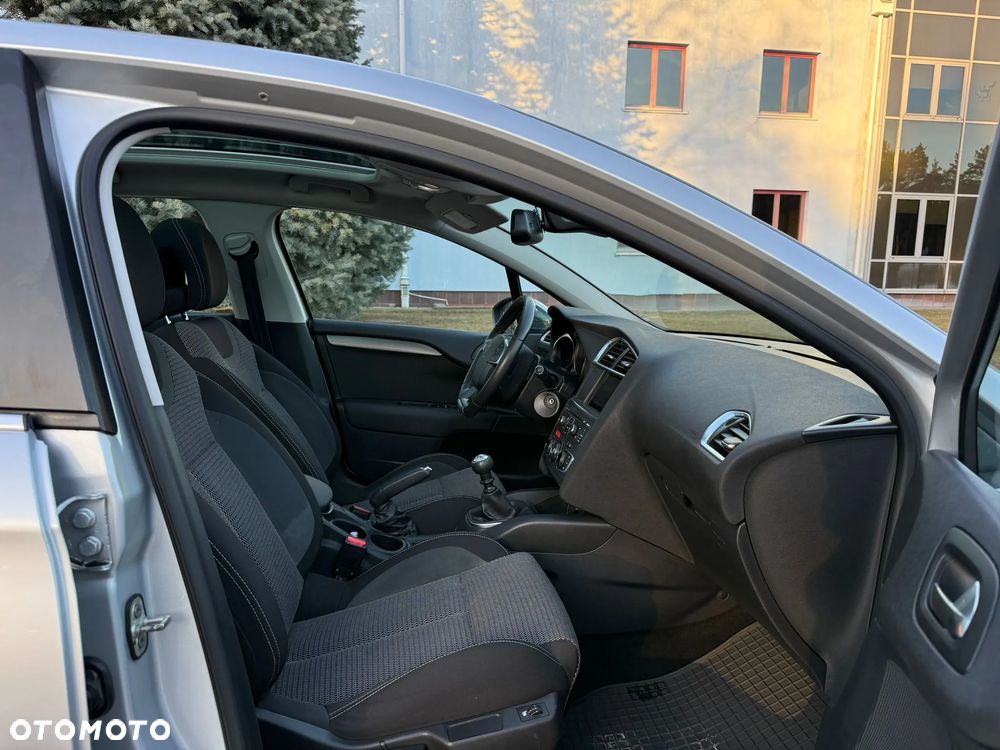 Citroën C4 e-HDi 115 Exclusive - 5