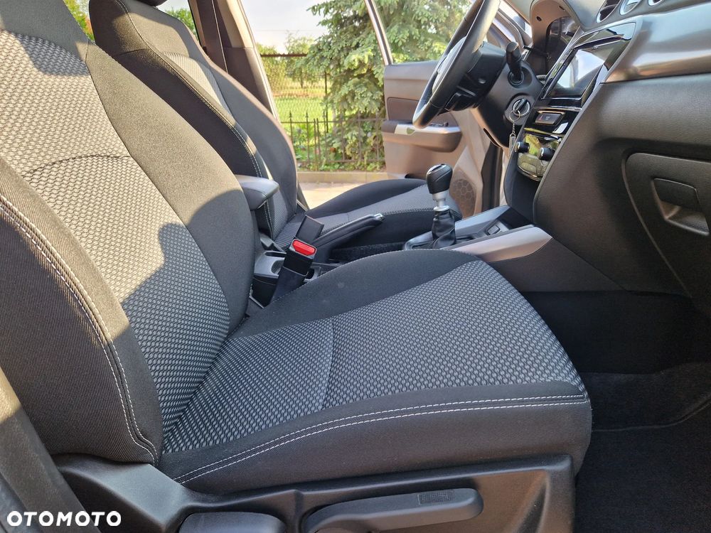 Suzuki Vitara 1.4 Boosterjet Premium 4WD - 25