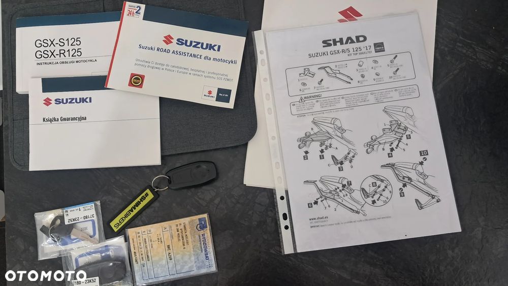 Suzuki GSX-R - 25