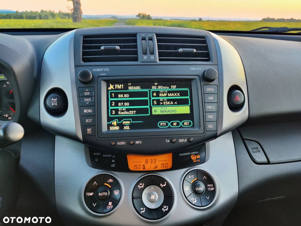 Toyota RAV4 2.0 4x4 - 13