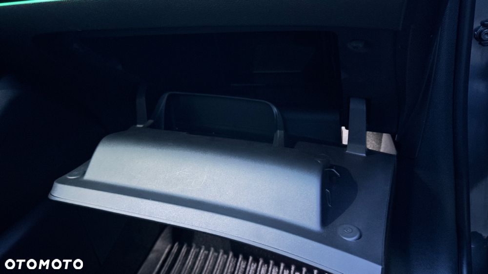 Peugeot 208 1.2 PureTech GT S&S EAT8 - 25