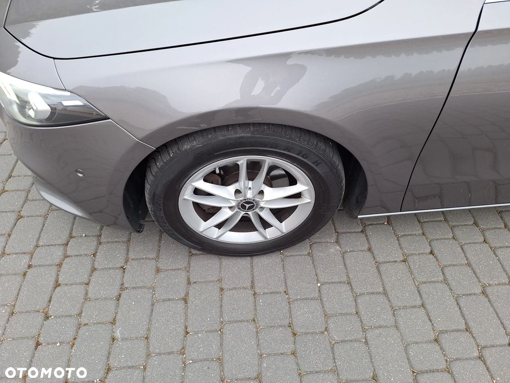 Mercedes-Benz Klasa A 180 d 7G-DCT - 8