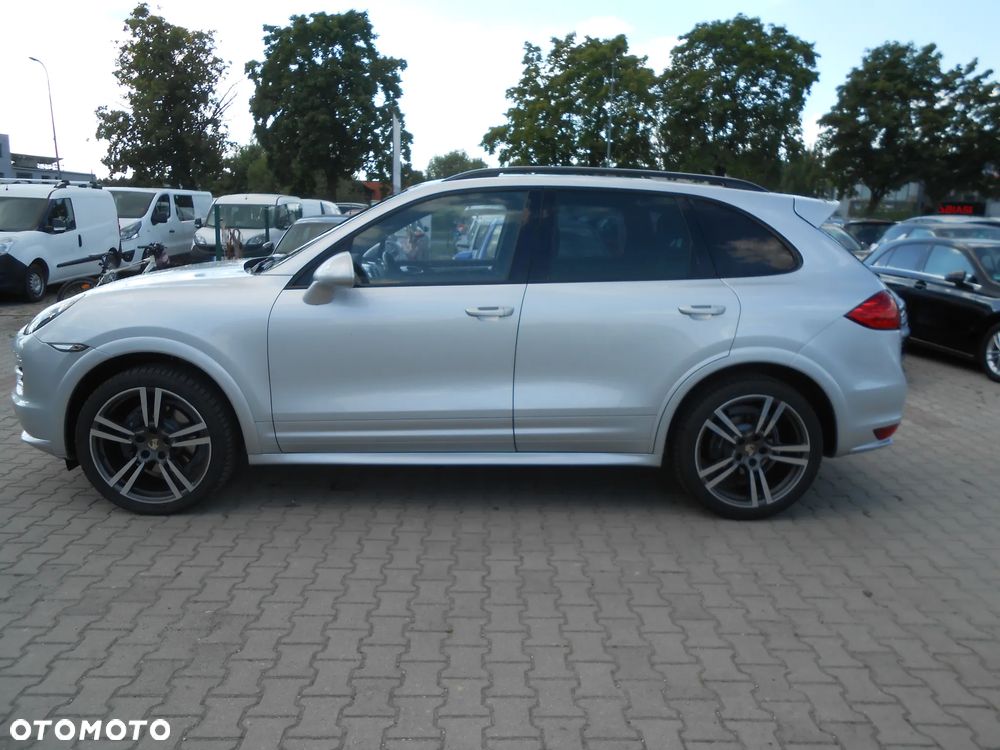 Porsche Cayenne Diesel Platinum Edition - 8
