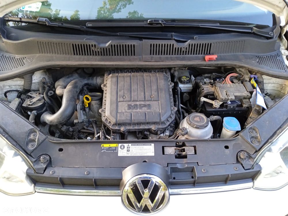 Volkswagen up! - 17