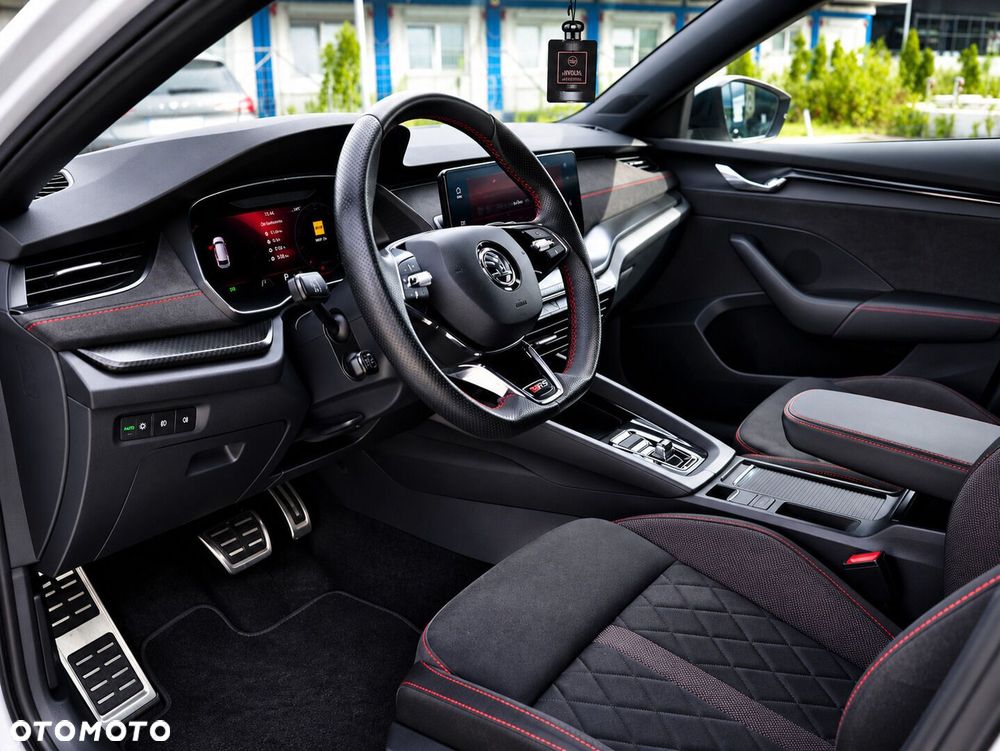 Skoda Octavia 2.0 TDI RS DSG - 20