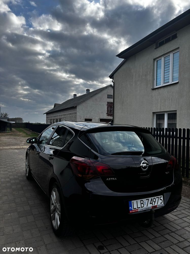Opel Astra 1.7 CDTI - 14