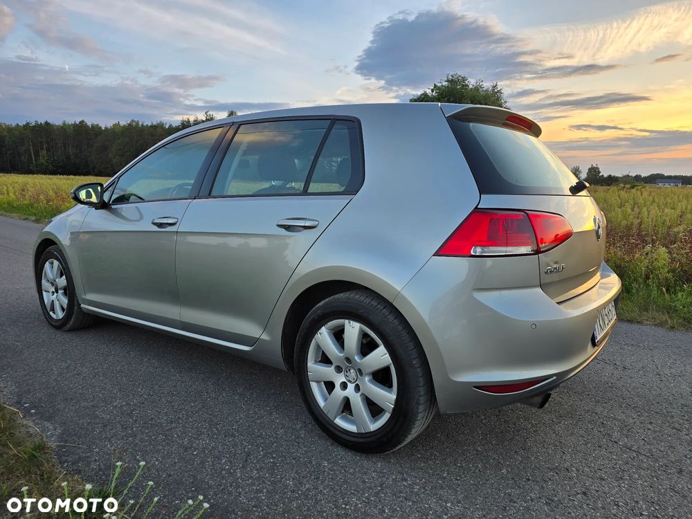 Volkswagen Golf 1.6 TDI BlueMotion Technology Comfortline - 4