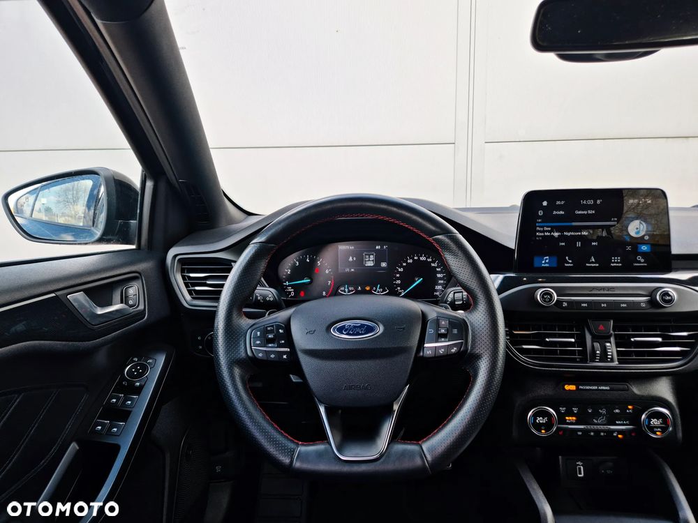 Ford Focus 1.5 EcoBoost ST-Line - 30
