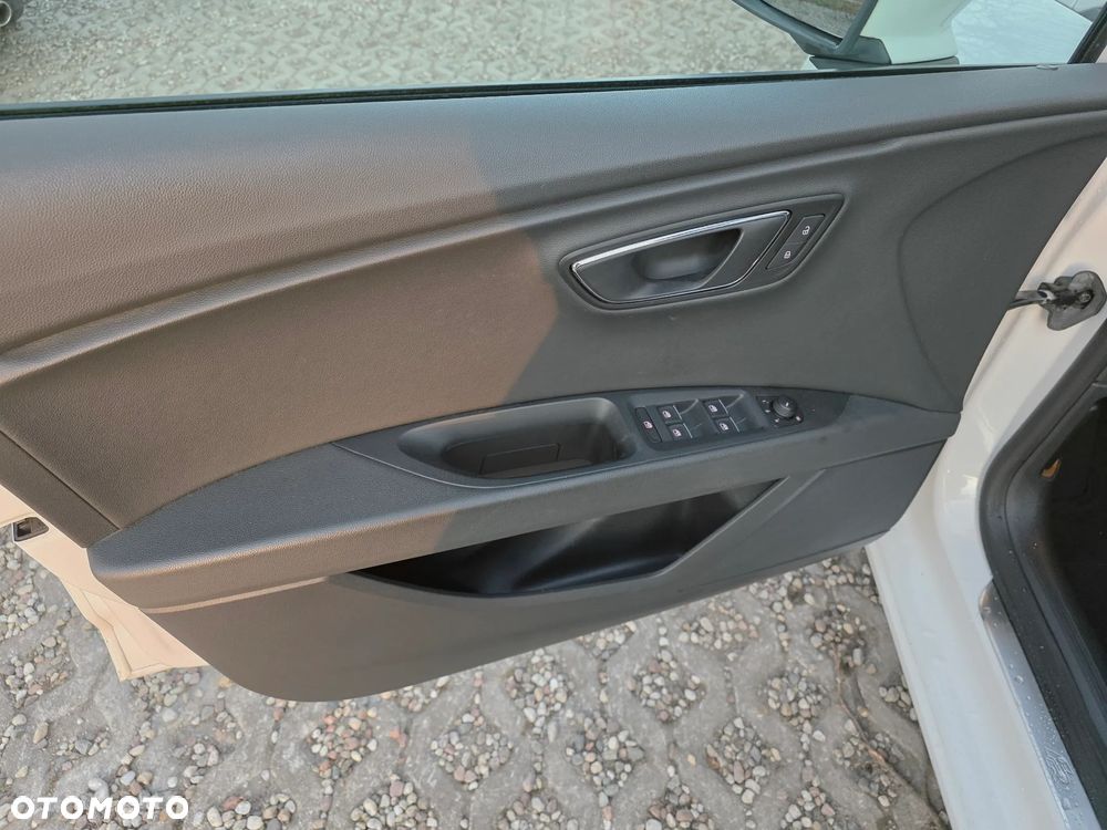 Seat Leon 2.0 TDI DPF Ecomotive DSG FR - 24