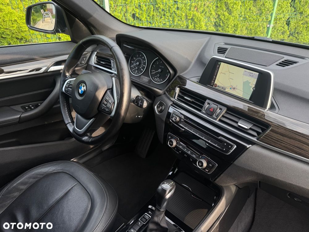 BMW X1 xDrive25i xLine - 14