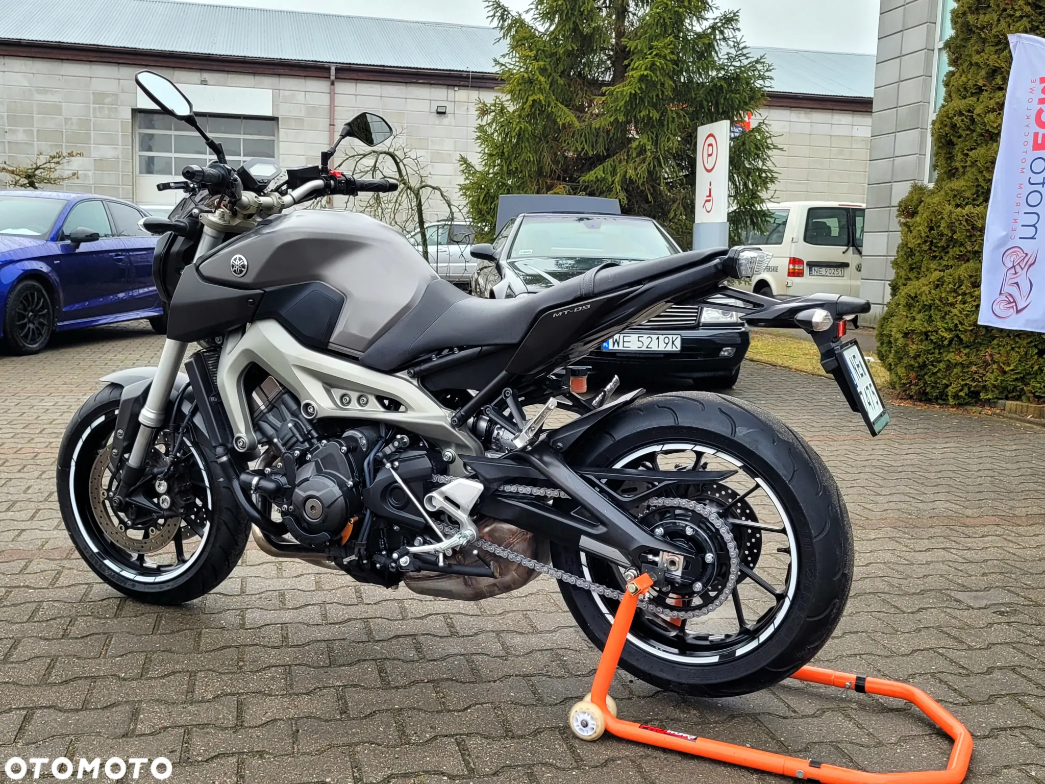 Yamaha MT - 12