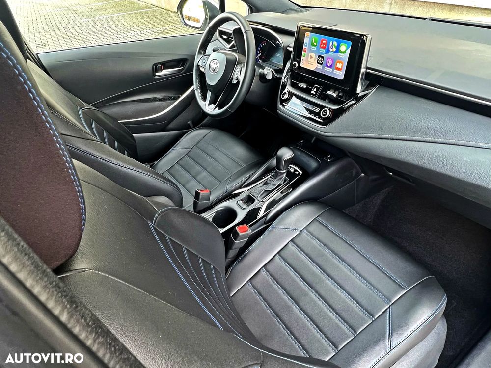 Toyota Corolla 1.8 HSD Exclusive interior Negru - 8