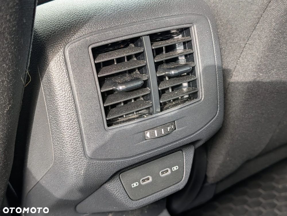 Volkswagen T-Roc 1.5 TSI Life Plus DSG - 13