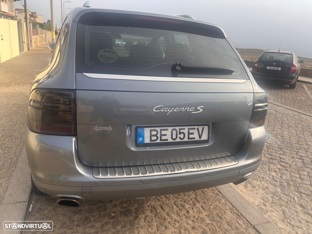 Porsche Cayenne S Tiptronic - 5