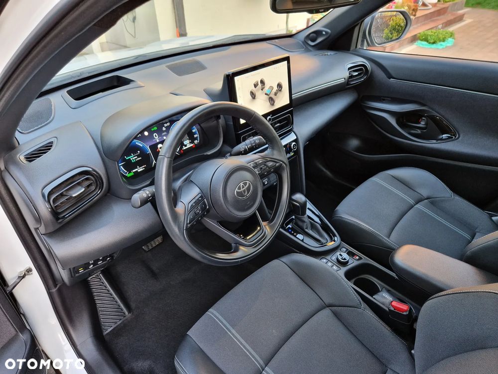 Toyota Yaris Cross Hybrid 1.5 Premiere Edition AWD - 36