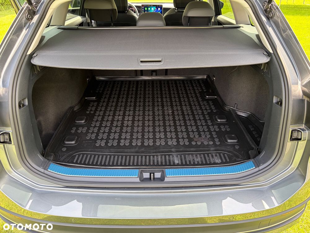 Volkswagen Passat - 28