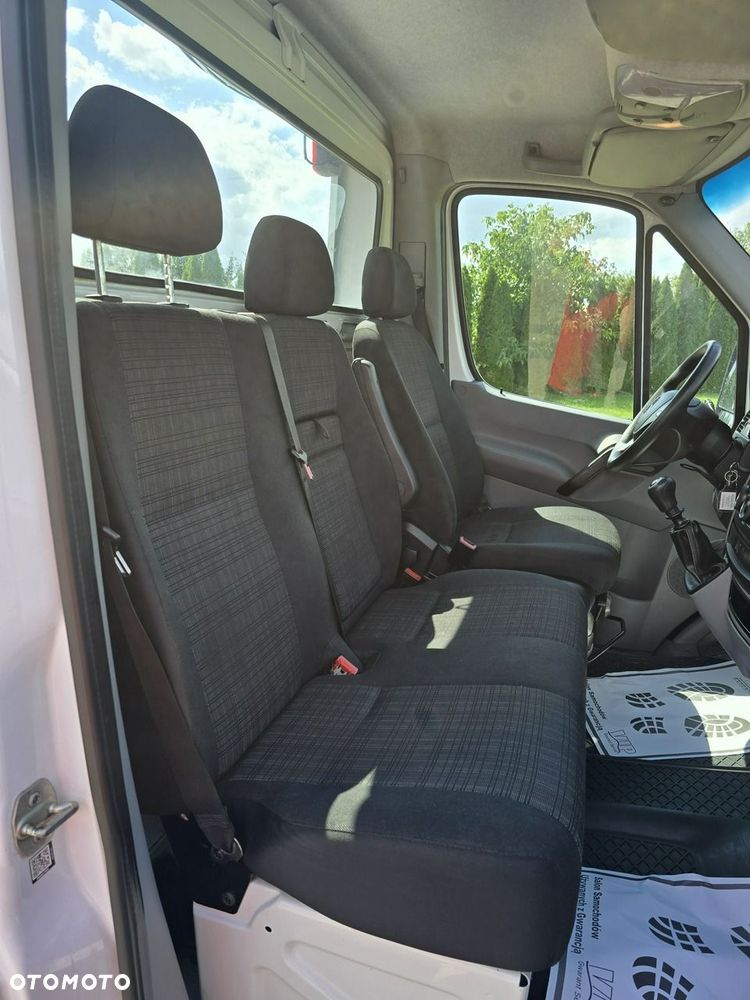 Mercedes-Benz Sprinter - 23
