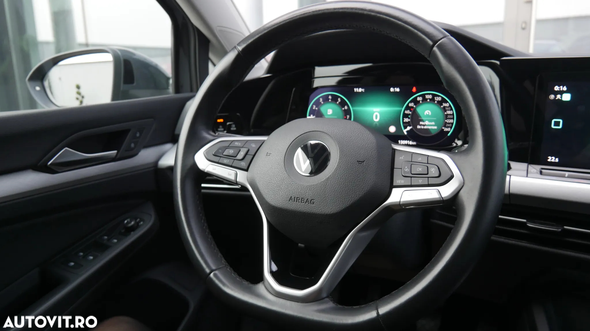 Volkswagen Golf - 6