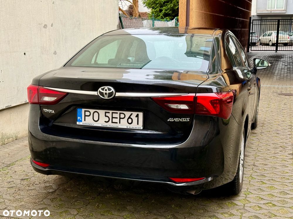 Toyota Avensis 1.6 Active - 3