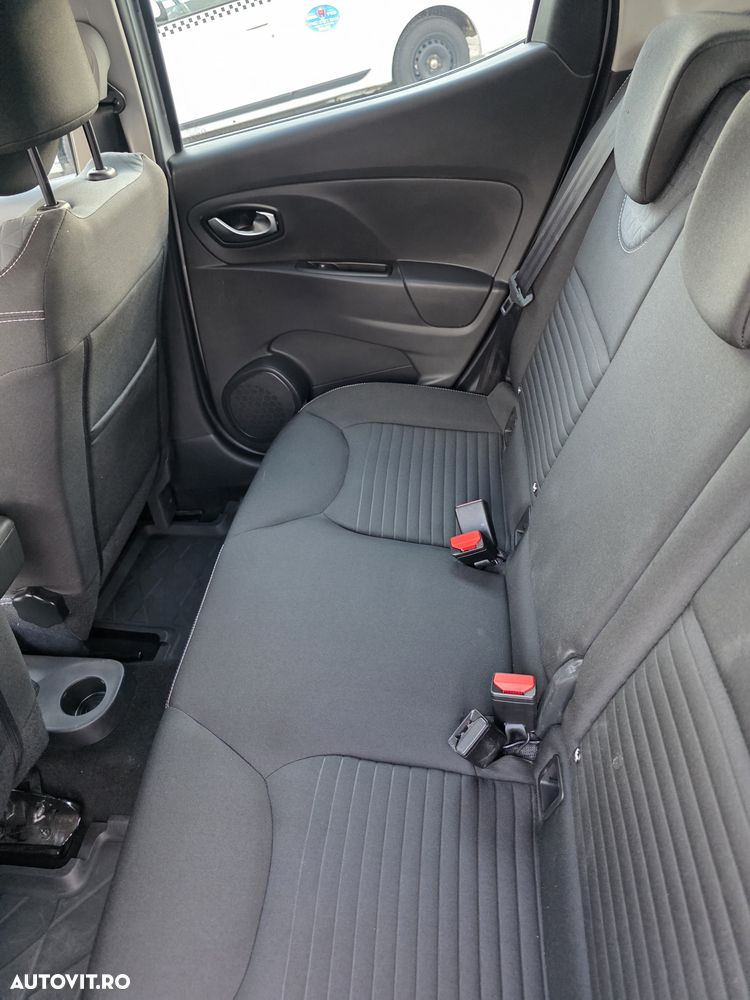 Renault Clio - 8