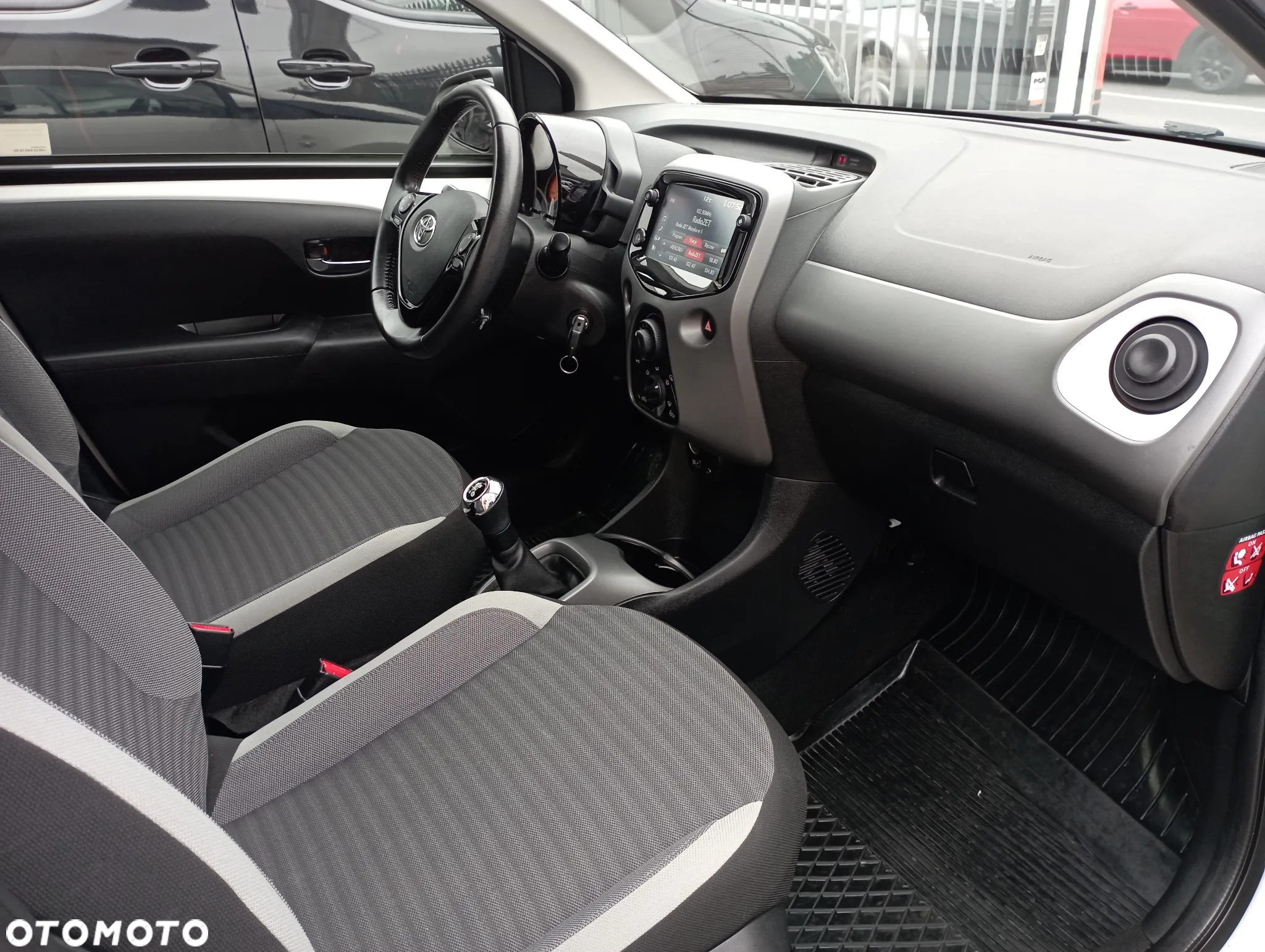 Toyota Aygo 1.0 VVT-i Color Edition - 9