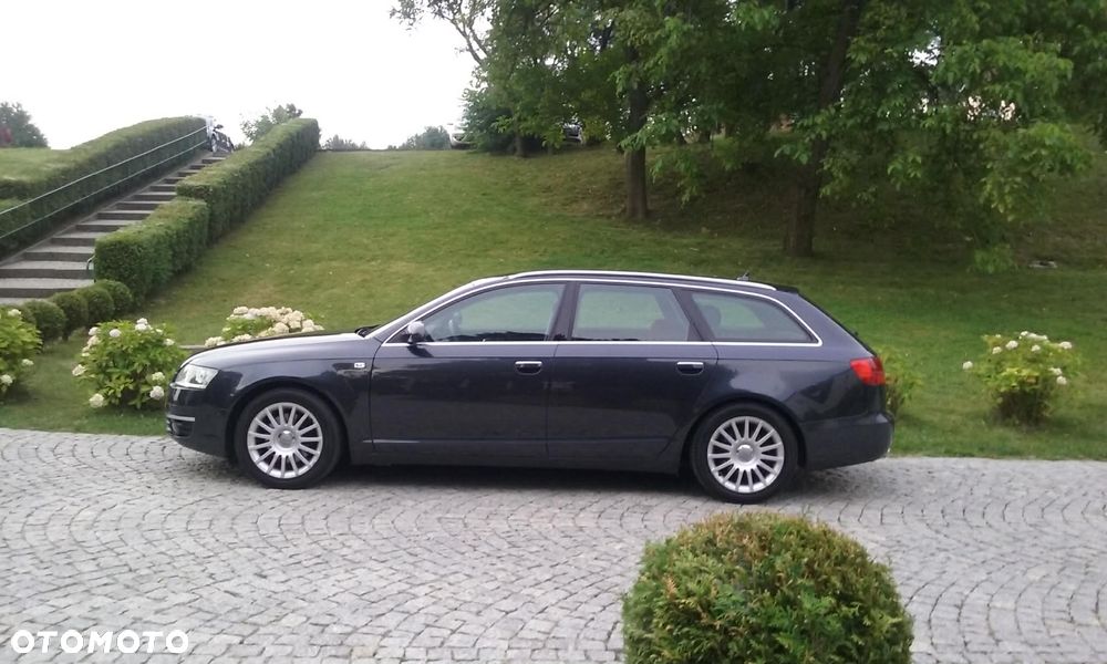 Audi A6 Avant 2.4 - 3