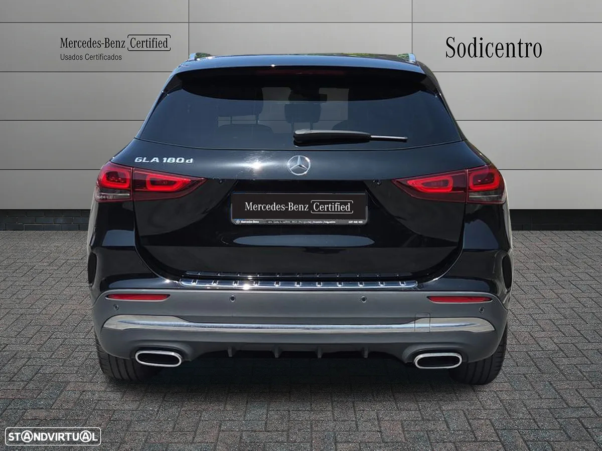 Mercedes-Benz GLA 180 d AMG Line - 7