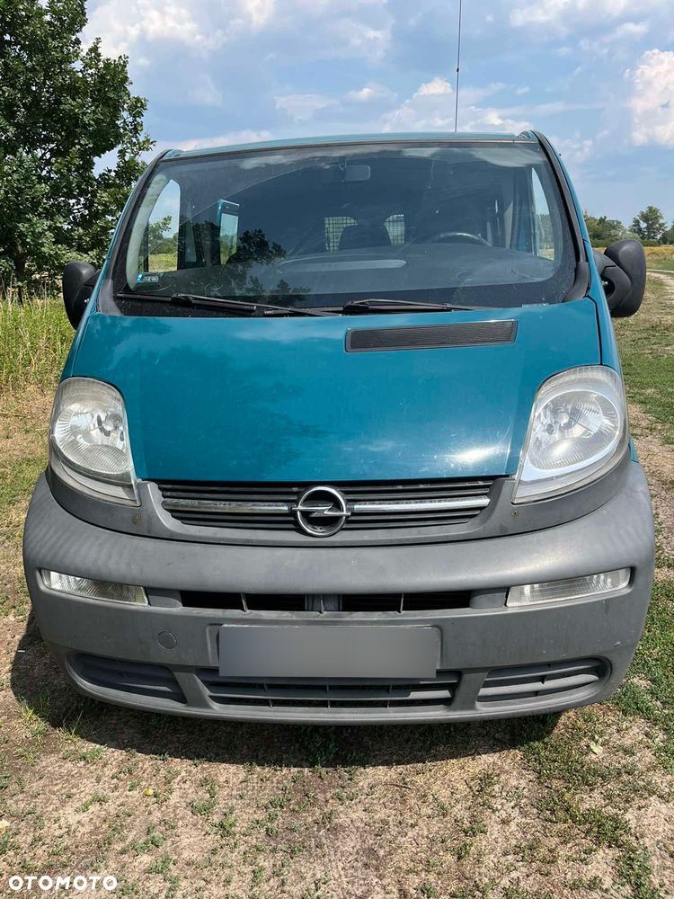 Opel Vivaro - 1