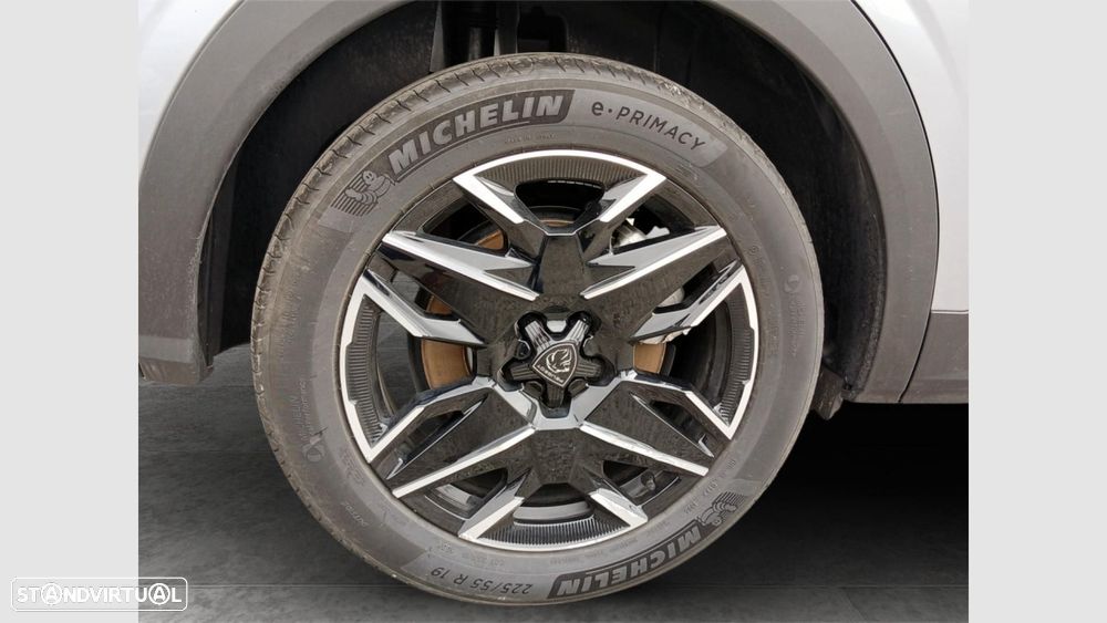 Peugeot 5008 1.2 Hybrid Allure e-DCS6 - 11