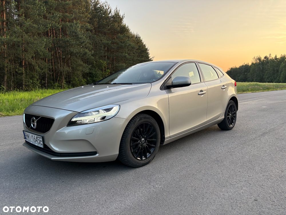 Volvo V40 D2 - 14