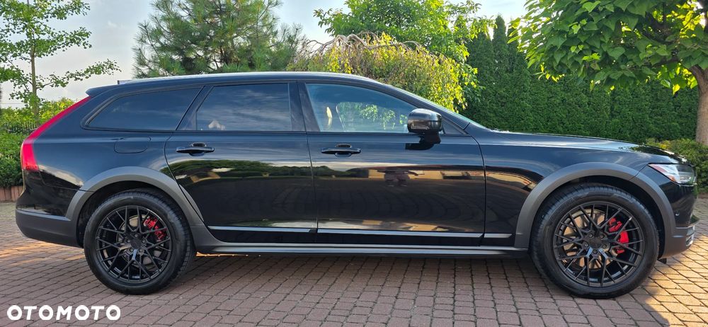 Volvo V90 Cross Country T6 AWD Pro - 26