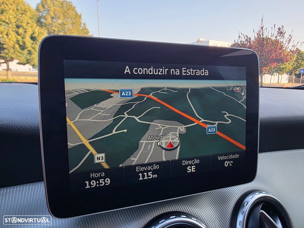 Mercedes-Benz GLA 220 d Urban - 27