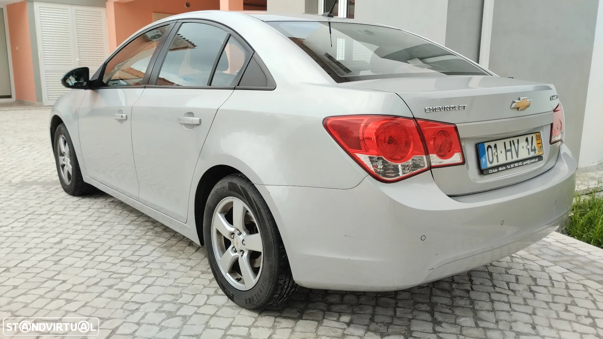 Chevrolet Cruze 1.6 LS - 4