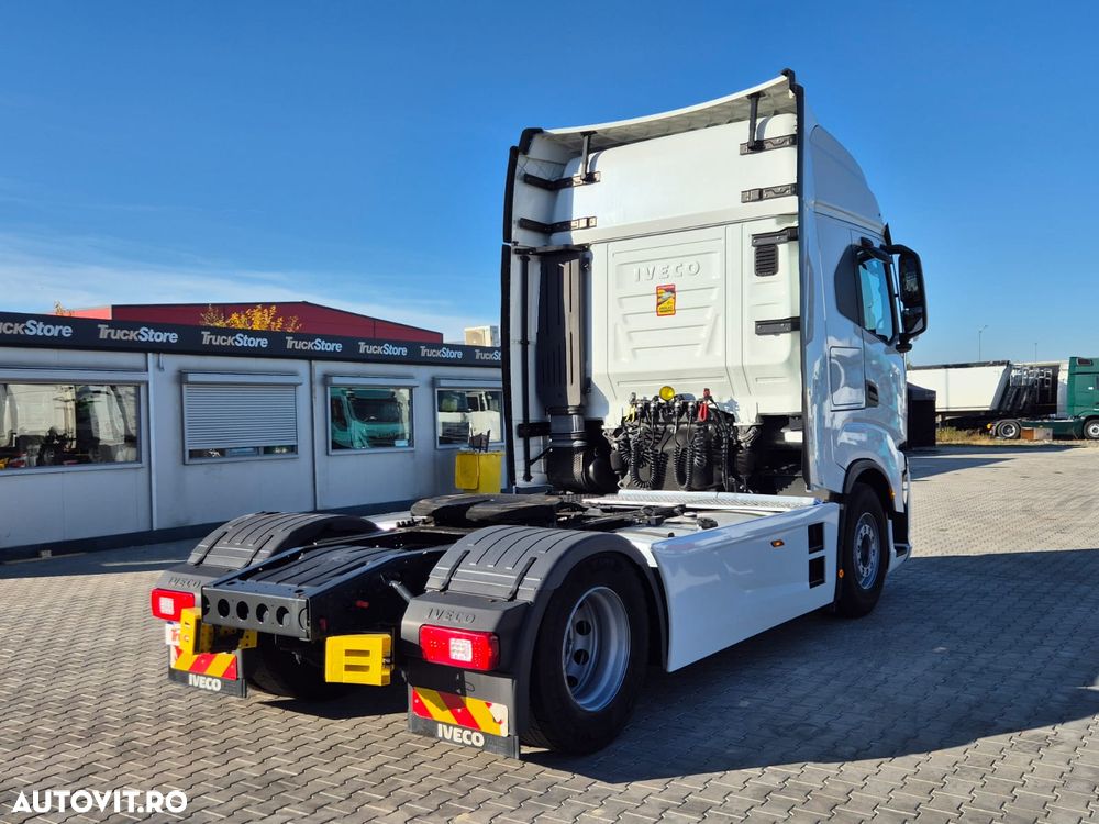 Iveco AS440ST - 4