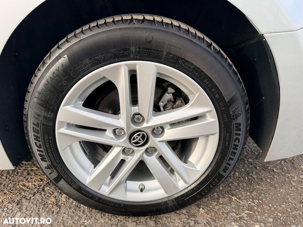 Toyota Corolla 1.8 HSD Dynamic - 12