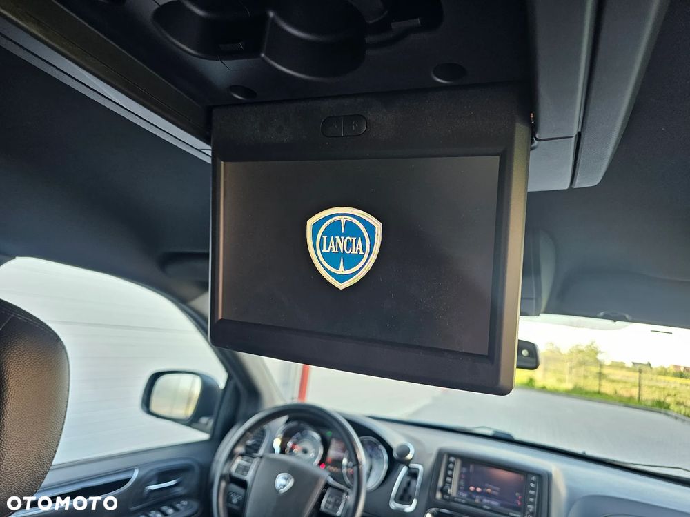 Lancia Voyager 2.8 Multijet 16v S - 24