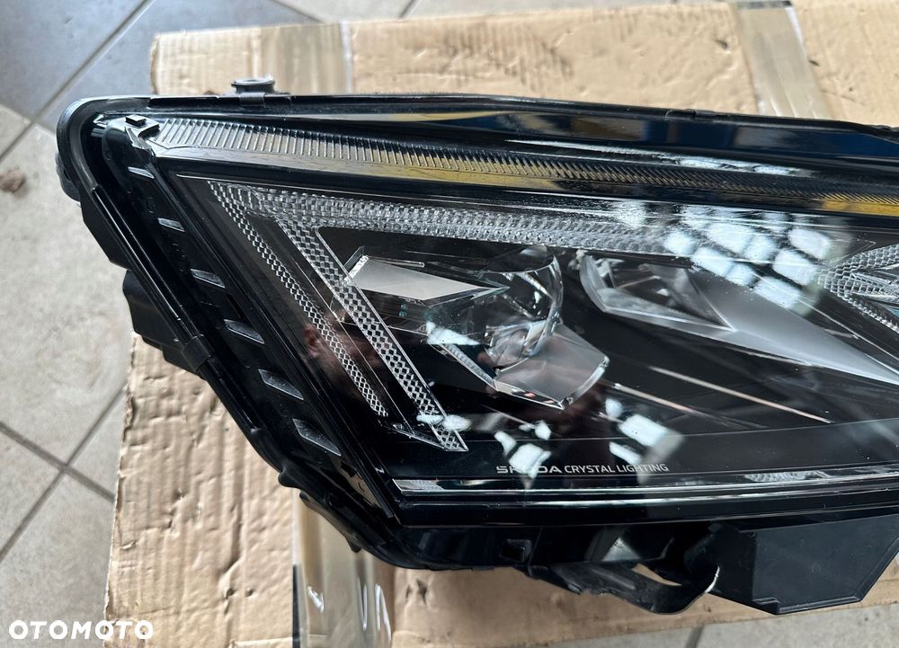 lampa przód przednia prawa full led crystal octavia iv lift eu 5e4941036 - 2