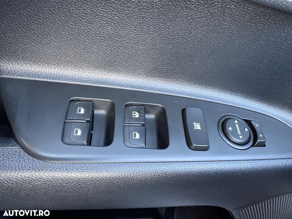 Kia Stonic 1.0 T-GDI 7DCT HP MHEV Trend - 32