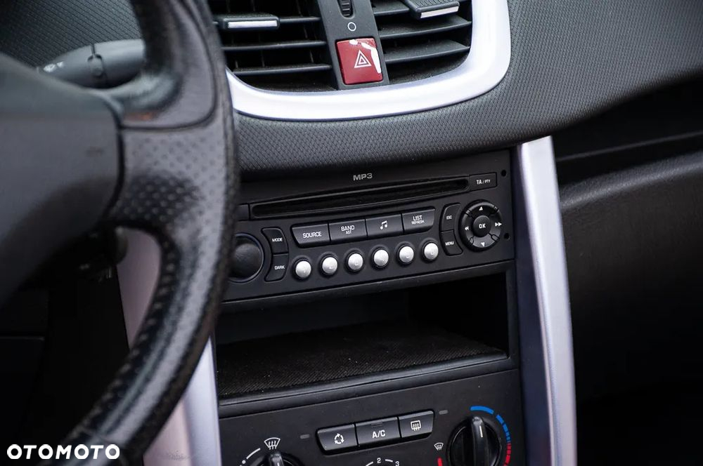 Peugeot 207 CC 150 THP Premium - 27