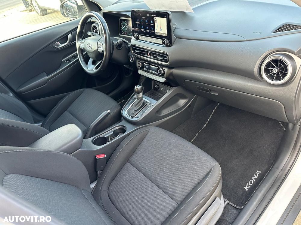Hyundai KONA - 9