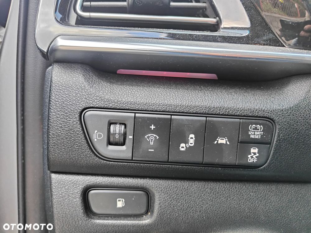Kia Niro 1.6 GDI Hybrid L - 19